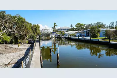 660 Longview Drive, Longboat Key, FL 34228 - Photo 11