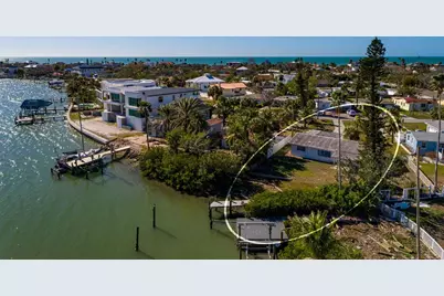 15815 Redington Drive, Redington Beach, FL 33708 - Photo 23