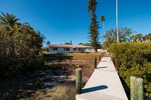 15815 Redington Dr, Redington Beach, FL 33708 - Photo 9