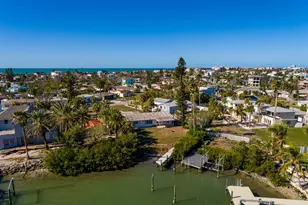 15815 Redington Dr, Redington Beach, FL 33708 - Photo 17