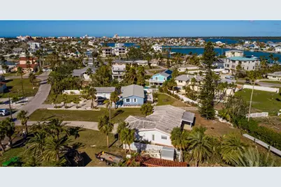 15815 Redington Drive, Redington Beach, FL 33708 - Photo 27