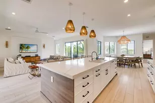 6506 Gulf Dr, Holmes Beach, FL 34217 - Photo 15