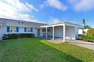 9514 Colonial Dr, Bradenton, FL 34210 - Photo 1