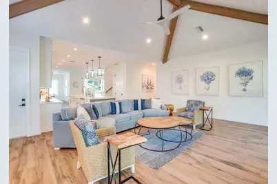 9403 Gulf Dr, Anna Maria, FL 34216 - Photo 5