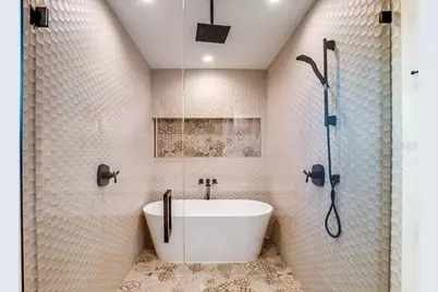 9403 Gulf Dr, Anna Maria, FL 34216 - Photo 13