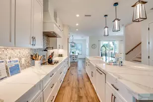 9403 Gulf Dr, Anna Maria, FL 34216 - Photo 7