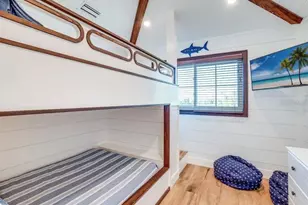 9403 Gulf Dr, Anna Maria, FL 34216 - Photo 17