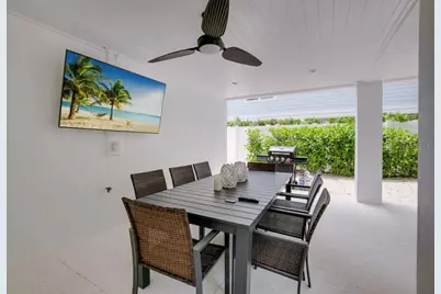 9407 Gulf Dr, Anna Maria, FL 34216 - Photo 53