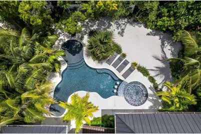 9407 Gulf Dr, Anna Maria, FL 34216 - Photo 57