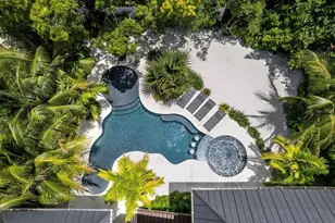 9407 Gulf Dr, Anna Maria, FL 34216 - Photo 57