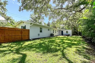 730 40th St, Sarasota, FL 34234 - Photo 11