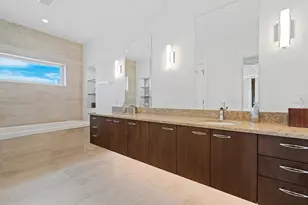 600 Putter Ln, Longboat Key, FL 34228 - Photo 19