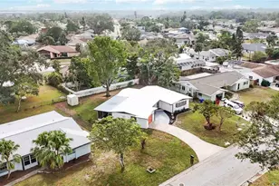 530 St Andrews Dr, Sarasota, FL 34243 - Photo 35