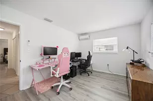 530 St Andrews Dr, Sarasota, FL 34243 - Photo 21