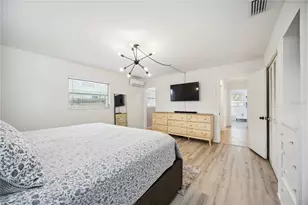 530 St Andrews Dr, Sarasota, FL 34243 - Photo 25