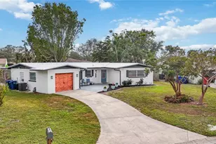 530 St Andrews Dr, Sarasota, FL 34243 - Photo 33