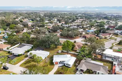 530 Saint Andrews Drive, Sarasota, FL 34243 - Photo 37