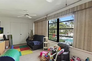 527 Spring Lakes Blvd, Bradenton, FL 34210 - Photo 11