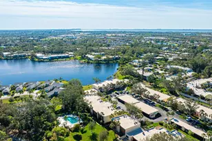 527 Spring Lakes Blvd, Bradenton, FL 34210 - Photo 29