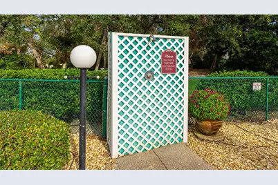 527 Spring Lakes Boulevard, Bradenton, FL 34210 - Photo 37