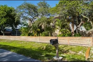 5311 Creek Dr, Sarasota, FL 34231 - Photo 3