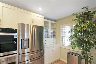 1335 Siesta Bayside Dr, Sarasota, FL 34242 - Photo 13