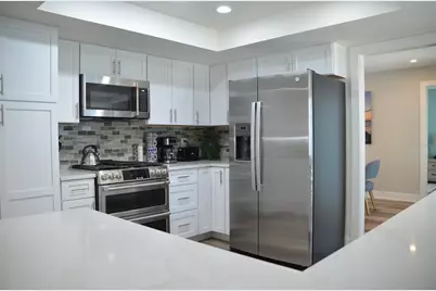 726 Birdsong Lane, Sarasota, FL 34242 - Photo 17