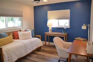 726 Birdsong Ln, Sarasota, FL 34242 - Photo 31