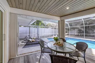 726 Birdsong Ln, Sarasota, FL 34242 - Photo 37