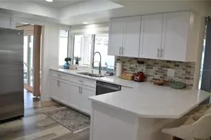 726 Birdsong Ln, Sarasota, FL 34242 - Photo 19