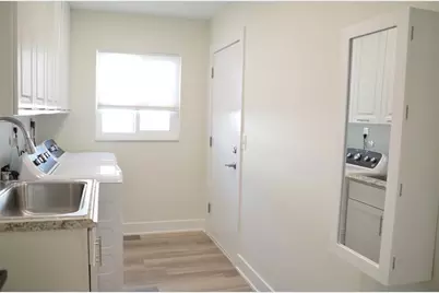 726 Birdsong Lane, Sarasota, FL 34242 - Photo 21