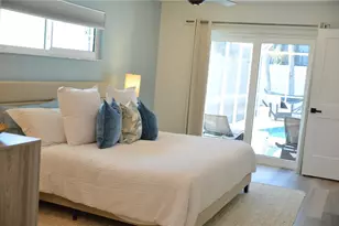 726 Birdsong Ln, Sarasota, FL 34242 - Photo 27