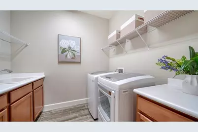 5846 Cavano Drive, Sarasota, FL 34231 - Photo 25