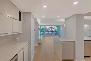 988 Boulevard of the Arts, Sarasota, FL 34236 - Photo 3