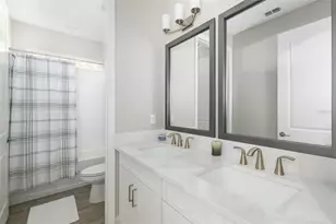 1901 6th St E, Palmetto, FL 34221 - Photo 27