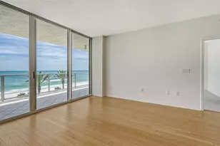 1800 Benjamin Franklin Dr, Sarasota, FL 34236 - Photo 9