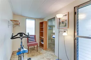 604 49th Ave Dr W, Bradenton, FL 34207 - Photo 11