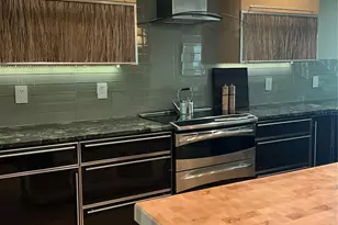 1323 Landings Dr, Sarasota, FL 34231 - Photo 7