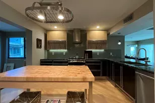 1323 Landings Dr, Sarasota, FL 34231 - Photo 9