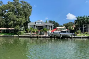 1541 Bay Point Dr, Sarasota, FL 34236 - Photo 3