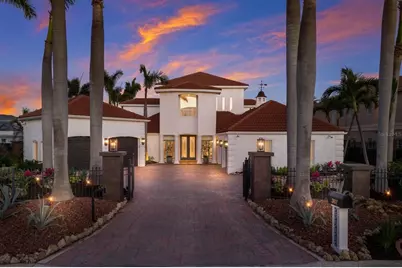 367 W Royal Flamingo Drive, Sarasota, FL 34236 - Photo 1