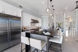 367 W Royal Flamingo Dr, Sarasota, FL 34236 - Photo 17