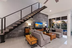 367 W Royal Flamingo Dr, Sarasota, FL 34236 - Photo 17