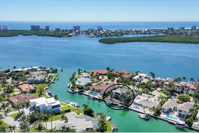 367 W Royal Flamingo Drive, Sarasota, FL 34236 - Photo 5