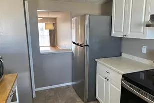 3983 Maceachen Blvd, Sarasota, FL 34233 - Photo 5