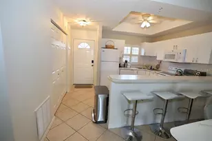 8370 Wingate Dr, Sarasota, FL 34238 - Photo 5