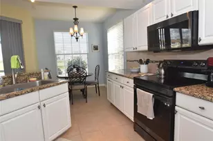 6984 Prosperity Cir, Sarasota, FL 34238 - Photo 5