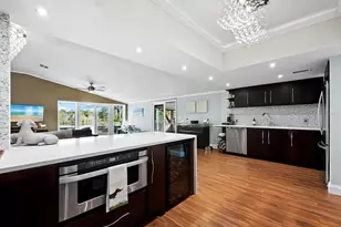 5645 Churchill Downs Rd, Sarasota, FL 34241 - Photo 9