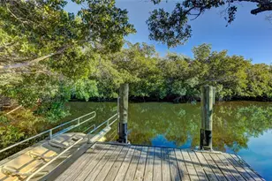 1109 Edgewater Cir, Bradenton, FL 34209 - Photo 47