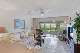 1109 Edgewater Cir, Bradenton, FL 34209 - Photo 9